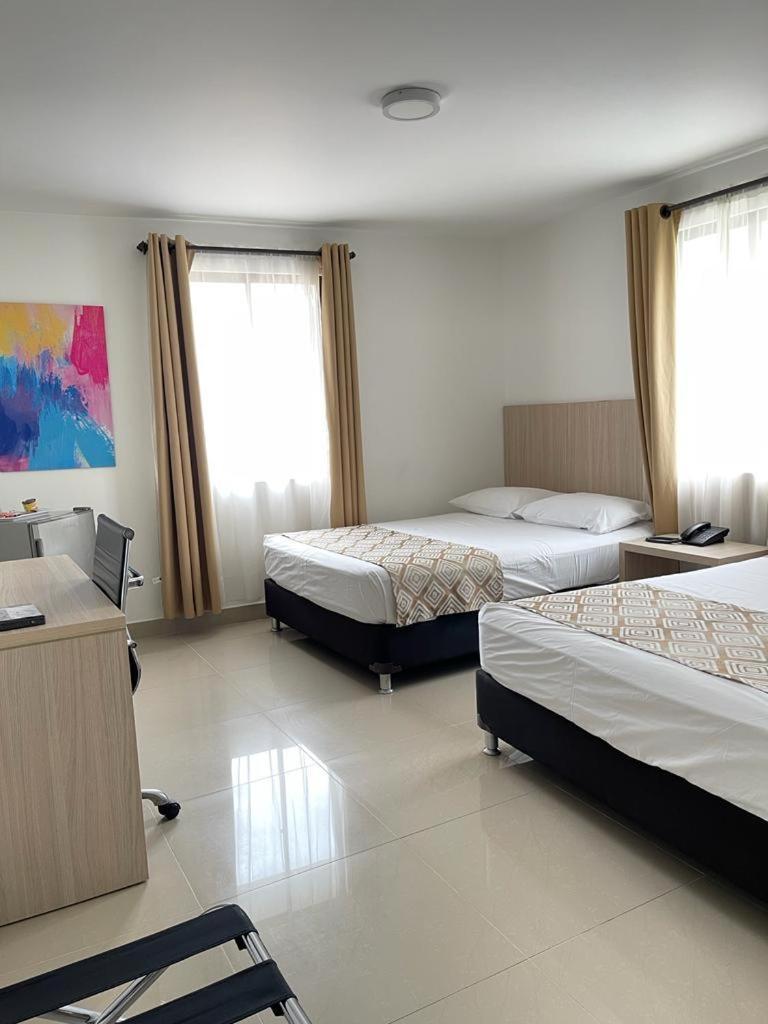Hotel Juan Maria Tuluá Esterno foto
